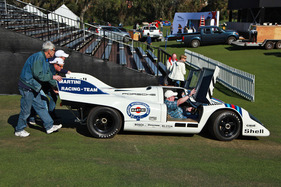 Porsche 917 K im etwas anderen Schiebebetrieb. Porsche 917 K im etwas anderen Schiebebetrieb.