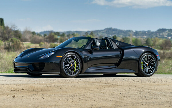 Porsche 918 Spyder (2015) wird als Lot 015 versteigert an der Gooding "Geared Online May" Auktion vom 3. bis 7. Mai 2021