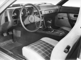 Porsche 924 (1976) - Blick ins Interieur Porsche 924 (1976) - Blick ins Interieur