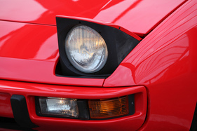 Porsche 924 (1976) - Klappscheinwerfer erlaubten eine flachere und aerodynamisch günstigere Frontgestaltung