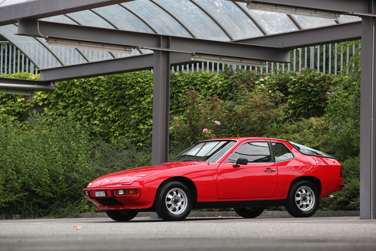 Porsche 924 (1976) - mit Fliessheck