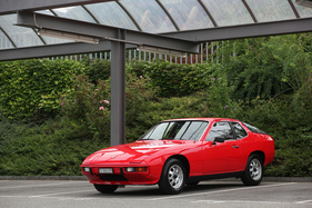 Porsche 924 (1976) - schlichte Formgebung, kaum Chromschmuck