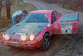 Porsche 924 (1979) - schon etwas lädierter Einsatzwagen bei der Australien Rallye 1979