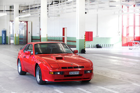Porsche 924 Carrera GT (1980) - 406 Exemplare wurden gebaut, die meisten waren rot Porsche 924 Carrera GT (1980) - 406 Exemplare wurden gebaut, die meisten waren rot