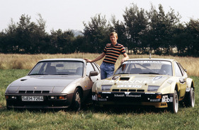 Porsche 924 Carrera GTS Rallye (1981) - Walter Röhrl zwischen dem 924 Carrera GTS Rallye und 924 Turbo (1981)