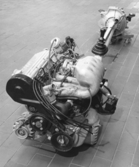 Porsche 924 - EA 425 (1974) - Antriebsstrang steht bereit