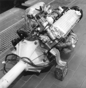 Porsche 924 - EA 425 (1974) - Audi-Motor, der auf 130 PS getrimmt wird, bereit für den Einbau