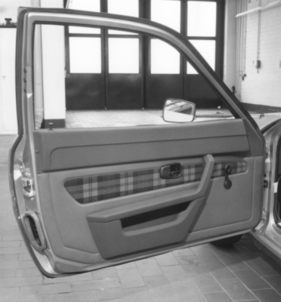 Porsche 924 - EA 425 (1974) - vorerst endgültige Lösung für die Türverkleidungen im November 1974