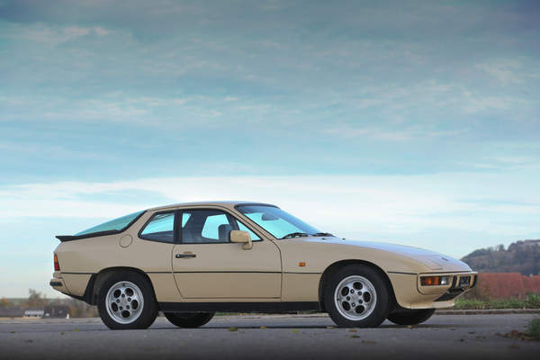 Porsche 924 S (1985) - Aussenspiegel in Wagenfarbe