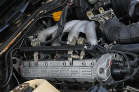 Porsche 924 S (1985) - vier Zylinder in Reihe, beruhigt durch zwei Lancester-Ausgleichswellen