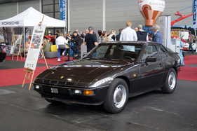 Porsche 924 Turbo (1981) mit den Stahlscheibenrädern des Porsche 912 – Klassikwelt Bodensee 2025 (1981)