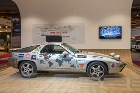 Porsche 928 GTS (1990) - Daniel Reinhard - Rétromobile Paris 2017