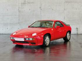 Porsche 928 S (1985) - als Lot 05 angeboten an der Dorotheum-Versteigerung an der Classic Expo Salzburg am 15. Oktober 2022