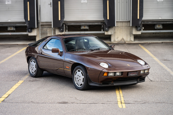 Image: Porsche 928 S (1986) - as lot 82 at the auction of the Oldtimer Gallery in Toffen on March 21, 2026