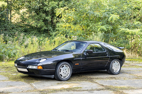Porsche 928 S4 (1988) – angeboten als Lot Nr. 139 bei der RM-Sotheby's-Versteigerung in Paris am 4. und 5. Februar 2025