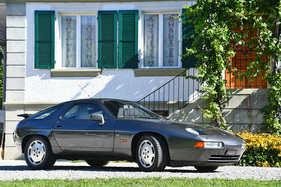 Porsche 928 S4 (1988) - gemeldet als Lot 185 für Versteigerung der Oldtimer Galerie Toffen vom 17. Oktober 2020
