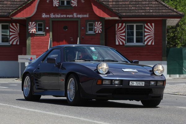 Porsche 928 Strosek (1977) - sehr früher 928 - Oldtimer in Obwalden (O-iO) 2019