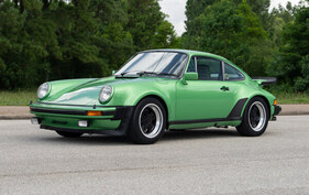 Porsche 930 (1977) - Lot 072 an den Gooding & Co Pebble Beach Versteigerungen 2024