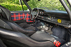 Porsche 930 Turbo (1975) - Das Tartan-Muster der Türverkleidungen könnte auch einem Engländer gut stehen