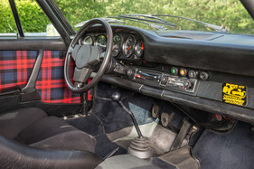 Porsche 930 Turbo (1975) - Der Überrollkäfig macht klar, dass es der 930 ernst meint