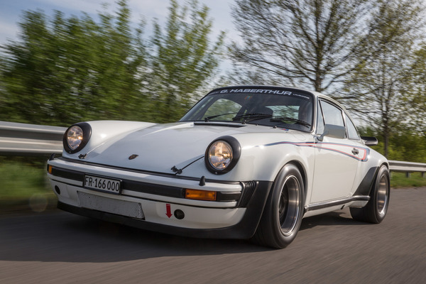 Porsche 930 Turbo (1975) - Er kann auch zivilisiert gefahren werden