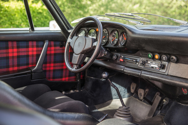Porsche 930 Turbo (1975) - Nicht viel Luxus vorhanden