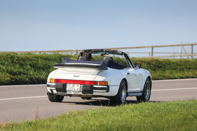 Porsche 930 Turbo 3.3 Cabriolet (1989) - den Sprint aus dem Stand bis 100 km/h schafft das Cabriolet in unter sechs Sekunden