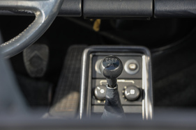 Porsche 930 Turbo 3.3 Cabriolet (1989) - fünf Gänge, vier Schaltebenen