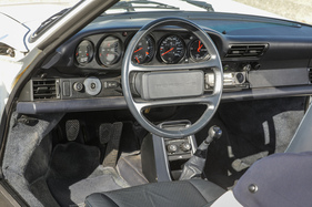 Porsche 930 Turbo 3.3 Cabriolet (1989) - klassisches 911-Interieur
