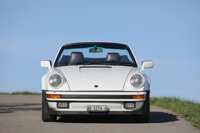 Porsche 930 Turbo 3.3 Cabriolet (1989) - von vorne kaum von den schwächeren Cabriolet-Ausführungen unterscheidbar