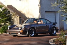 Porsche 930 Turbo 3.3 L (1978) - als Lot 082 angeboten an der Versteigerung von Artcurial an der Rétromobile Paris am 7. Februar 2020
