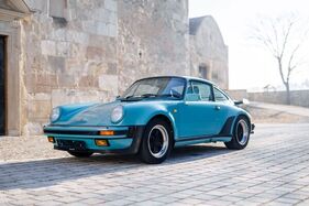 Porsche 930 Turbo 3.3L (1987) - als Lot 065 angeboten an der Artcurial Rétromobile Paris Versteigerung am 2. Februar 2024