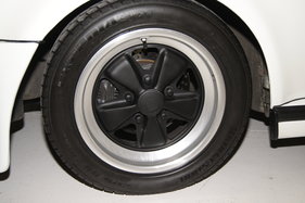 Porsche 930 Turbo "Flachbau" (1982) - Fuchs-Felgen