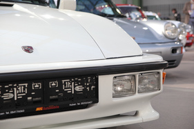 Porsche 930 Turbo Flachbau (1982) - als Lot 403 an der Grand Palais Versteigerung von Bonhams in Paris am 5. Februar 2015