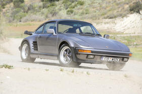 Porsche 930 Turbo Flachbau (1987) - als Lot 054 an der Bonhams Quail Lodge Auction am 14. August 2015