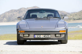 Porsche 930 Turbo Flachbau (1987) - als Lot 054 an der Bonhams Quail Lodge Auction am 14. August 2015