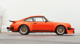 Porsche 934 (1976) - Teil der Sammlung der Familie Drendel, die an der Gooding & Company Amelia Island Auction vom 9. März 2012 versteigert wurde