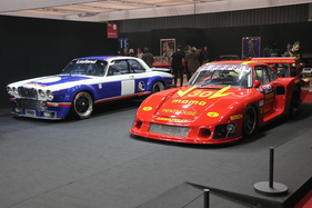 Porsche 935 (1977) - mit Momo-Sponsorenaufklebern - Rétromobile Paris 2020