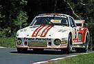 Porsche 935 (1977) von Team Josef Brambring mit Fahrer Neuhaus (Chassis Nummer #930 770 0907) – Möbel Franz Lackierung