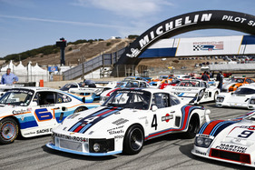 Porsche 935 (1977) - zusammen mit Artgenossen - Porsche Rennsport Reunion 2018