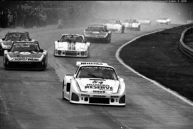 Porsche 935 K3 (1979) - Klaus Ludwig vor Bob Wollek in Front in Zolder Porsche 935 K3 (1979) - Klaus Ludwig vor Bob Wollek in Front in Zolder