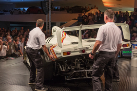 Bild Porsche 936/81 Spyder (1981) - Heck - an der Porsche Soundnacht