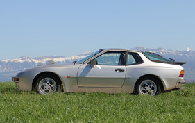 Porsche 944 (1983) - der 944 orientierte sich am teuren Homologationsmodell 924 Carrera GT Porsche 944 (1983) - der 944 orientierte sich am teuren Homologationsmodell 924 Carrera GT