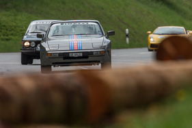 Porsche 944 Martini (1983) - im Feld 5 - an der Lenzerheide Motor Classics 2016