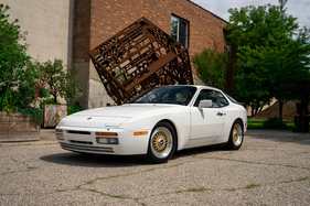 Porsche 944 Turbo (1986) - Angeboten als Lot Nr. 2076 bei der 2021er Auburn-Fall-Auktion von RM Sotheby's