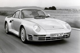 Porsche 959 (1987) – Der 911 der Zukunft: Die pausbackige Front nimmt den 993 vorweg