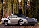Porsche 959 (1987) – Der ungewöhnliche Zierstreifen betont die breiten Hüften und damit die komplexte Technik, die in ihnen steckt