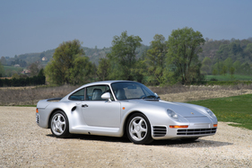 Bild Porsche 959 'Komfort' (1988) - als Lot 138 an der Versteigerung von RM/Sotheby's in der Villa Erba 2017