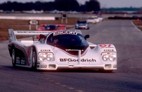 Porsche 962 (1985) - Jim Busby's Team kam mit zwei Porsche 962 nach Sebring - in diesem hier fuhr auch Jochen Mass - der mit Nummer #68 erreichte Platz 3! (12 Stunden von Sebring 1985)