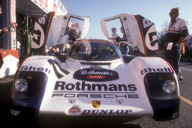 Porsche 962 (1987) -  der Rothmans-Werksrennwagen in Monza im Jahr 1987